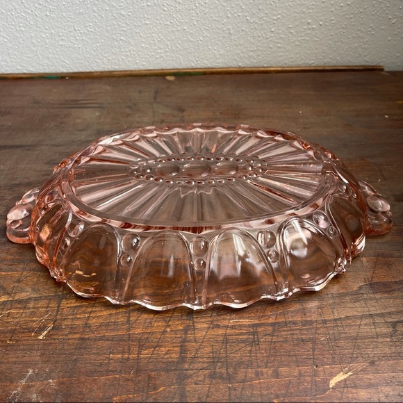 Vintage Style Serving Dish Pink Glass - Picture 4 of 7